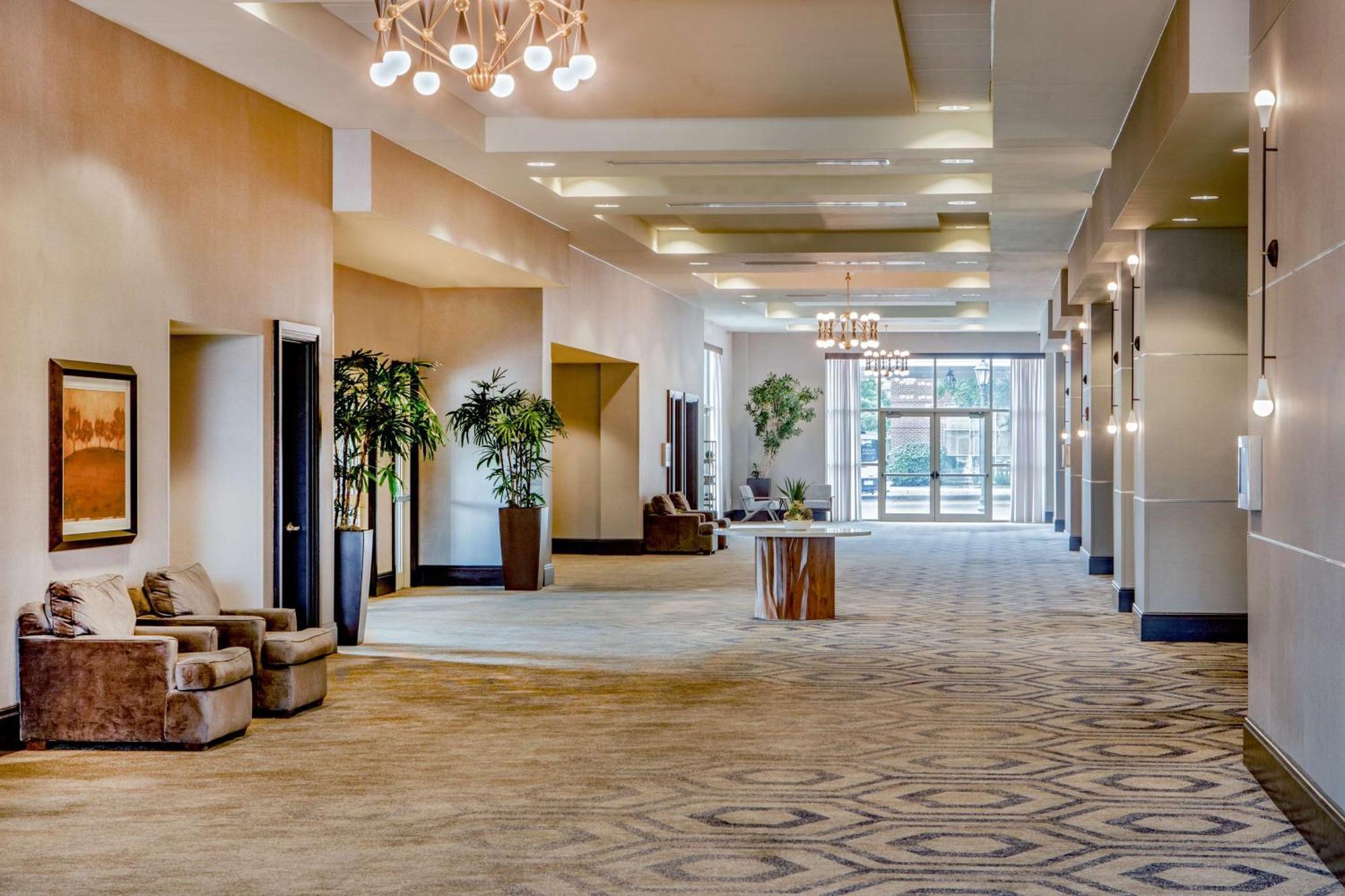 Hilton Columbus/Polaris Hotel Exterior photo