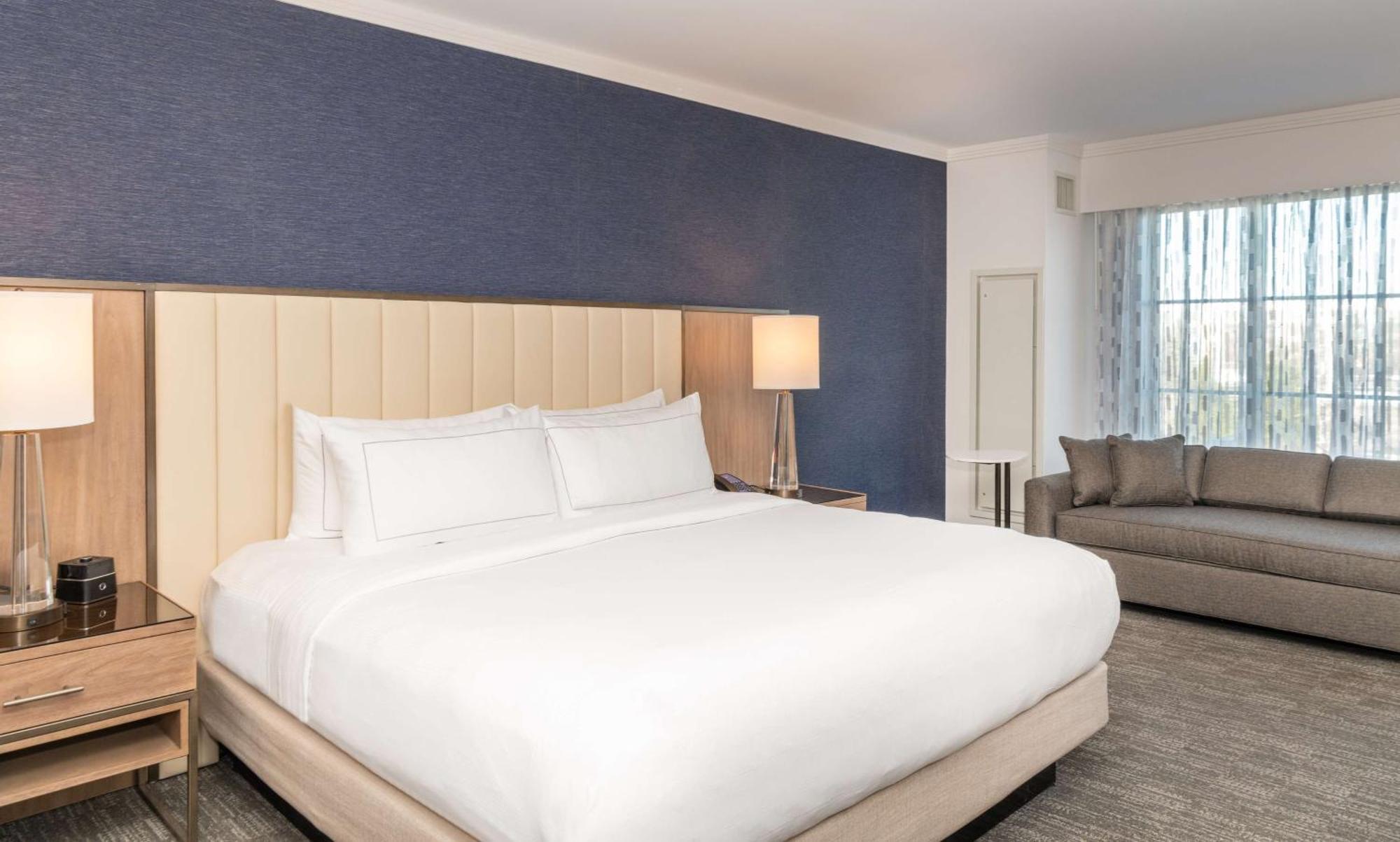Hilton Columbus/Polaris Hotel Exterior photo
