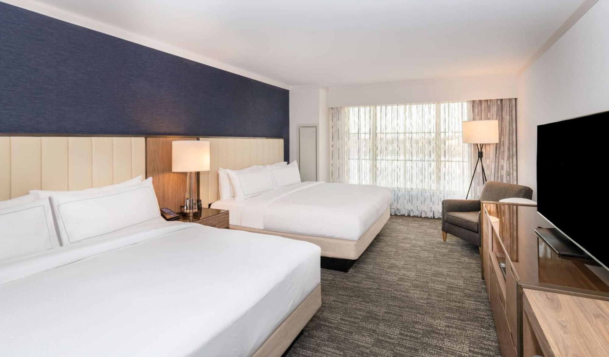 Hilton Columbus/Polaris Hotel Exterior photo
